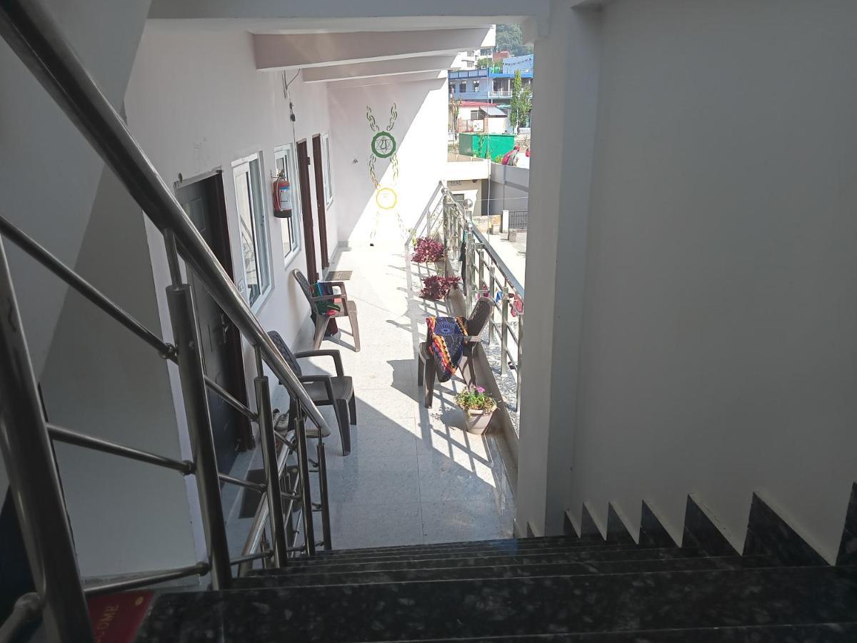 Hotel Aman Risikés Kültér fotó